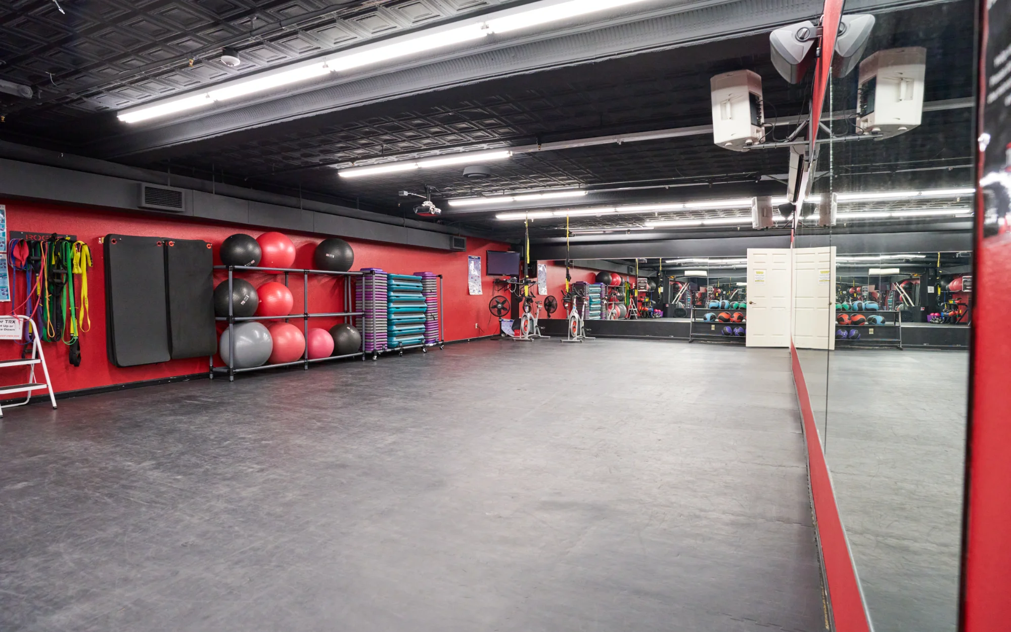 Warm Up Studio